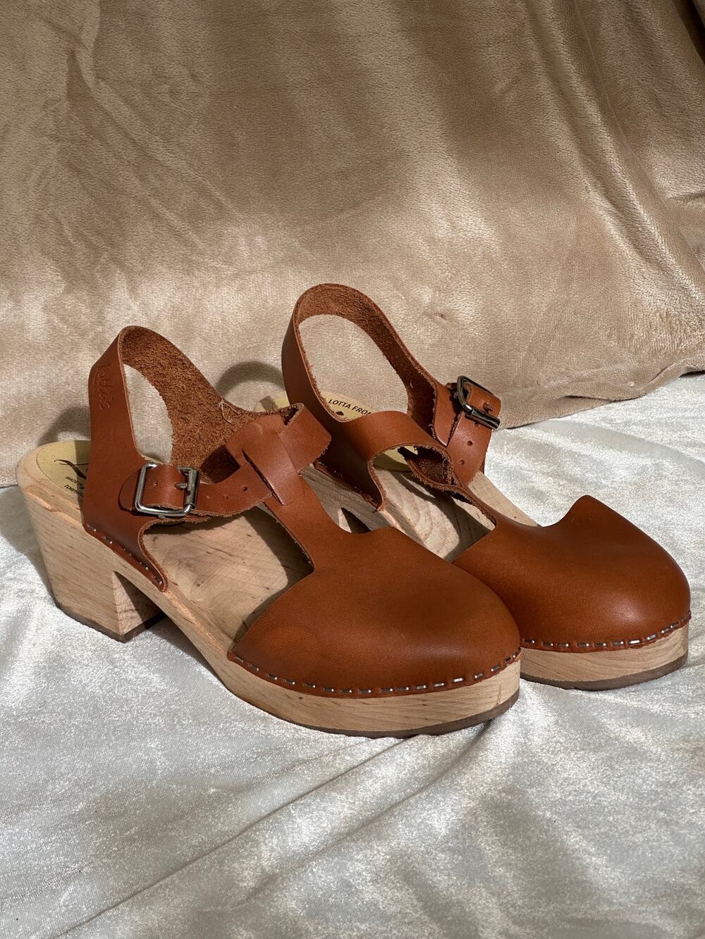Lotta From Stockholm Cognac Brown Leather Clogs